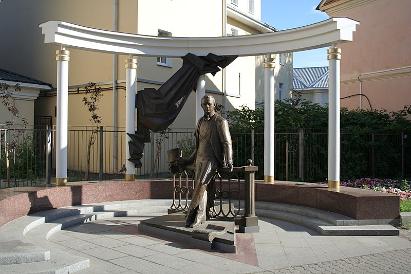 Datei:Sobinov-monument-yar.jpg