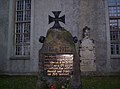 Völkerschlacht-Denkmal an der Kirche