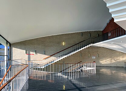 Foyer mit nördlicher Seitenwand