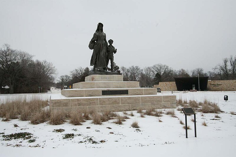 File:Pioneer Woman in Winter.jpg