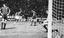 Coppa Campioni 1978-79 - Juventus vs Rangers - Peter McCloy.jpg