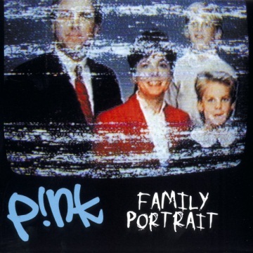 Ficheiro:Capa de Family Portrait.jpg