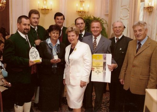 2005 Robert Stolz Preis Grenzlandtrachtenkapelle Mureck Landeshauptmann Waltraud Klassnik - Obmann Zacharias Josef, Kapellmeister Walter Pock, Alfred Niederl, Waltrauf Sudy Mureck