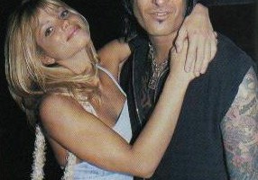 Nikki Sixx reaches divorce settlement w/ Donna D’Errico!