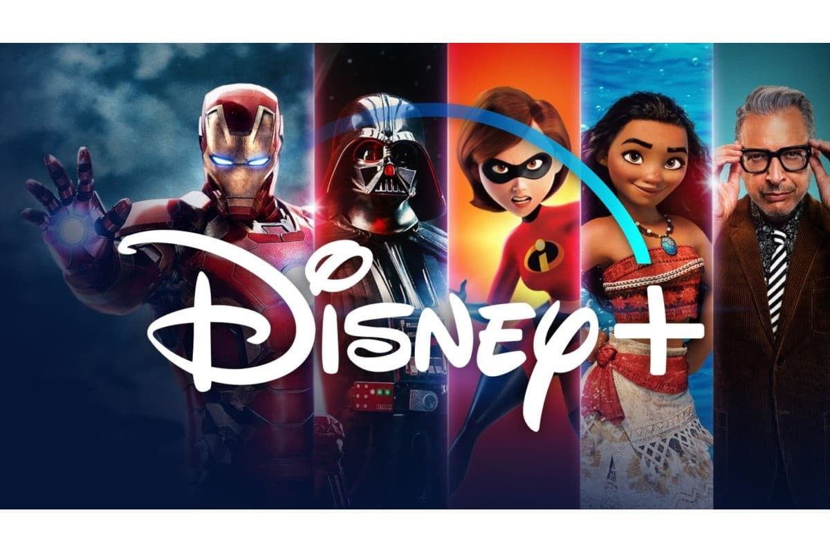 5 affiches de film et logo de Disney+, désormais en partenariat avec les Box de Free et d'Orange