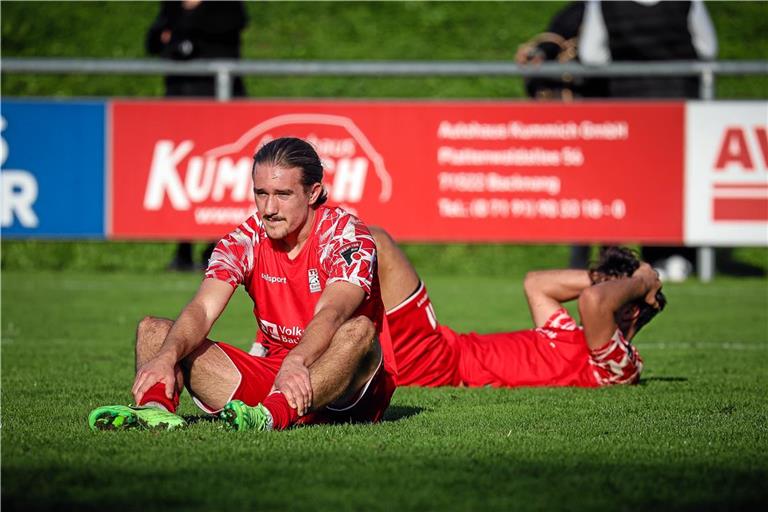 Antonio Babic (links) und Shaban Veselaj sind nach der TSG-Niederlage gegen Gmünd bedient. Foto: Alexander Becher