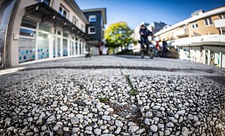 Unverwüstlich: Waschbeton-Platten, wie hier in Brackwede. - Mike-Dennis Müller