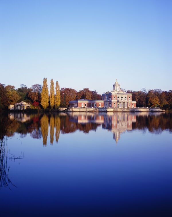 Abendstimmung, Blick über den See auf das Marmorpalais im Neuen Garten Potsdam 