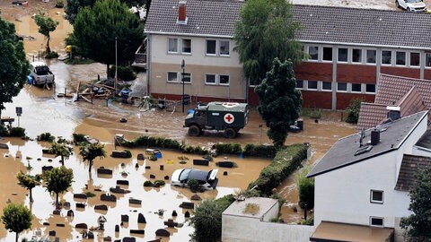 Überschwemmungen im Ahrtal nach Flutkatastrophe im Juli 2021