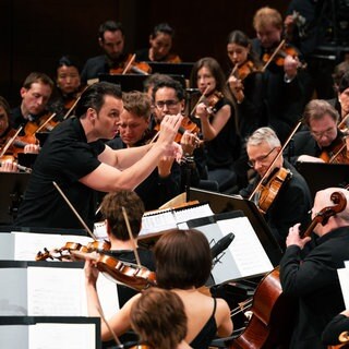 Teodor Currentzis dirigiert das SWR Symphonieorchester