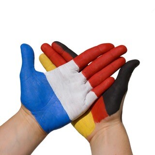 Modell Handschlag zwischen Frankreich und Deutschland