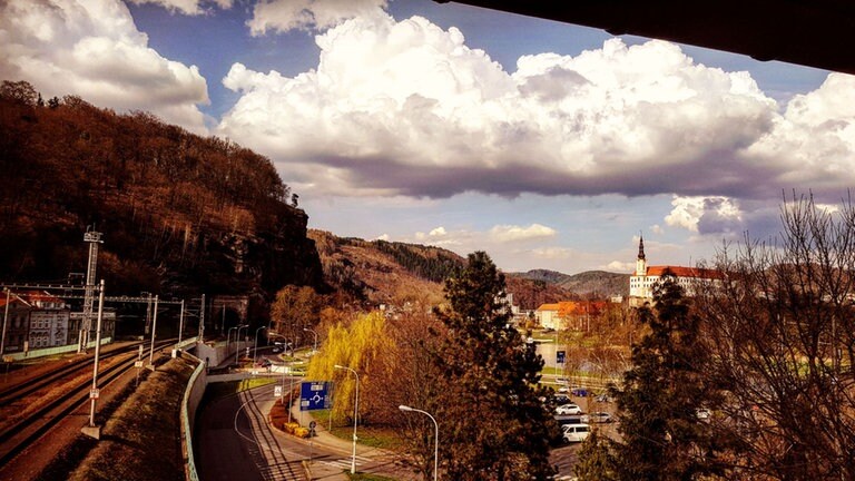 Blick aus dem Stellwerk Děčín auf den Schäferwandtunnel