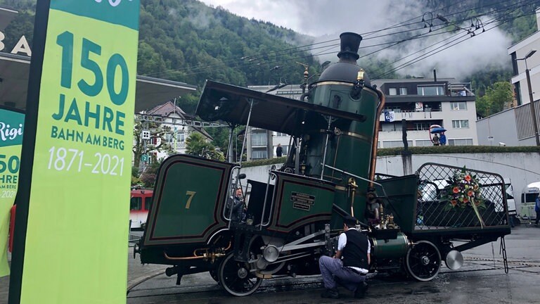 Im Jahr 2021 feiern die Rigi-Bahnen 150-jähriges Jubiläum. Zu diesem Anlass haben sie ihre bekannte Lok 7 wieder fahrtüchtig gemacht. 