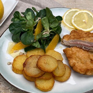 Cordon Bleu mit Orangen-Feldsalat