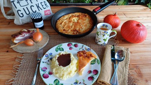 DER TAG - so schmeckt Brandenburg - Olaf Kosert kocht Lunower Eierkuchen mit Fliedermus-Soße