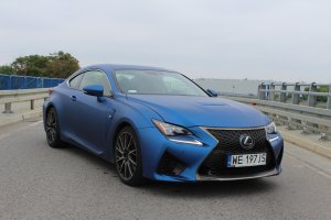 Drapieny Lexus RCF