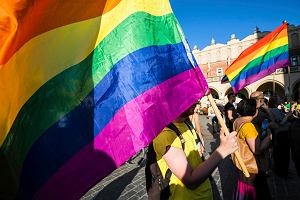 Manifestacja 'Solidarno Nasz Broni'  zorganizowana przez rodowiska lewicowe oraz LGBT i KOD, 30.07.2017 Krakw.