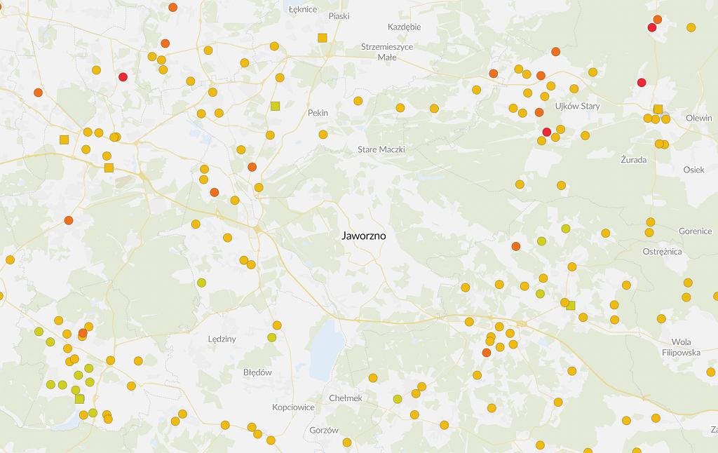 Jaworzno - biała plama na mapie jakości powietrza. Stan na 15 grudnia, godz. 17:42