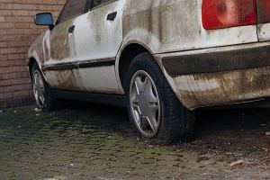 W Gdasku wraki blokuj miejsca postojowe. Stra miejska nie nada z ich usuwaniem