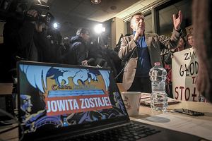 13.12.2023 Pozna, ul. Zwierzyniecka. Minister nauki i szkolnictwa wyszego Dariusz Wieczorek spotka si z protestujcymi w 'Jowicie' studentami.