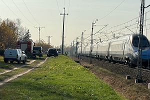 Pocig Pendolino potrci kobiet na torach