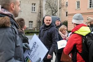 Tomasz Hejna, kandydat na radnego z komitetu Spoeczny Pozna, Pozna, 12 lutego 2024.