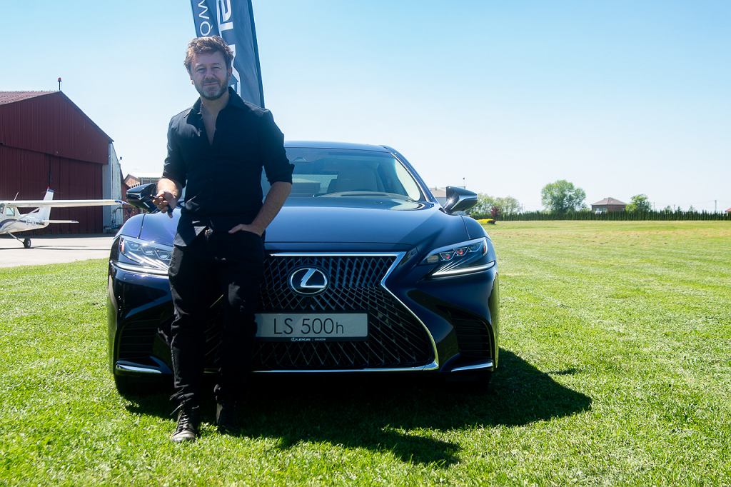 Lexus LS 500h i Andrzej Piasek Piaseczny