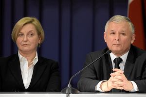 Jarosaw Kaczyski i Anna Fotyga podczas konferencji prasowej w kwaterze gwnej PiS. Warszawa, ul. Nowogrodzka, 16 marca 2011 r.