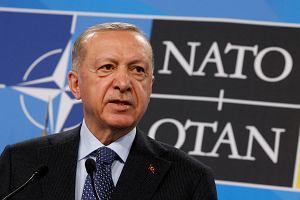 Zgod tureckiego parlamentu na rozszerzenie NATO o Szwecj musi jeszcze podpisa prezydent Recep Tayyip Erdogan (na zdjciu)