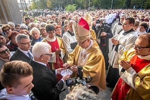 Powicenie kocioa w parafii Matki Boej Fatimskiej na Midzytorzu