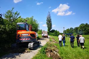 Rozpocza si budowa cieki rowerowej wzdu Brennicy