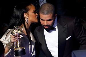 Rihanna, Drake