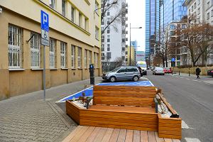 Parklet przed siedzib ZDM przy ul. Chmielnej