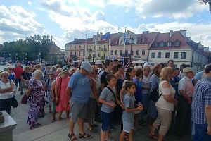 Jeden z tegorocznych spacerw 'Odkryj na nami Pock', organizowanych przez PLOT. Celem by ratusz