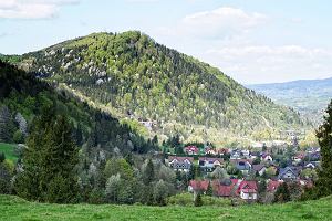 Jarmuta - widok od miejscowoci Szlachtowa.