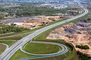 Przelot wiatrakowcem - widok na autostrad A1 w Bytomiu