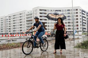 Radni i mieszkacy Szamot Krzysztof Daukszewicz i Karolina Sowiska