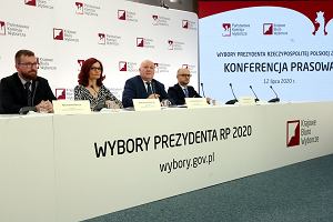 Wybory prezydenckie 2020. PKW o frekwencji wyborczej i przebiegu gosowania.  II tura wyborw. Zmierz si w niej Andrzej Duda i Rafa Trzaskowski