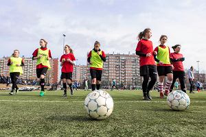 Trening pikarek Szkoy Mistrzostwa Sportowego Resovia Rzeszw. Centralna Liga Juniorw.