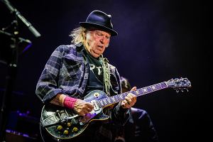 Neil Young da usunicia jego utworw ze Spotify. Tak walczy z dezinformacj