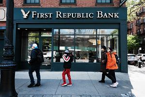 First Republic Bank, oddzia na Manhattanie w Nowym Jorku. USA, 24 kwietnia 2023 r.