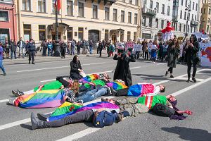 Rok 2017, Sankt Petersburg, happening w obronie czeczeskich osb LGBT+