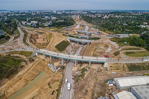 Budowa S7 - wze Grbaw. Nowy wiadukt tramwajowy na trasie w kierunku Wzgrz Krzesawickich