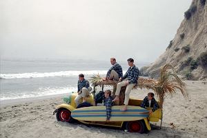 The Beach Boys podczas sesji na okadk albumu 'Surfin' Safari'