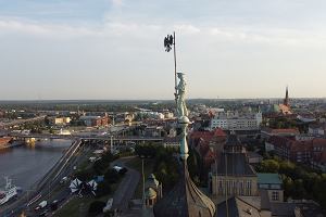 Widok na Szczecin przez pryzmat marynarza na szczycie Urzdu Wojewdzkiego