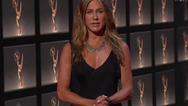 Jennifer Aniston zadaa szyku na gali Emmy, jednak przymia j inna gwiazda. Nie moglimy oderwa od niej wzroku