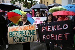 Protest kobiet przeciwko zaostrzeniu ustawy aborcyjnej