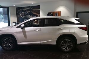 Nowy, duszy Lexus RX jest ju w Trjmiecie