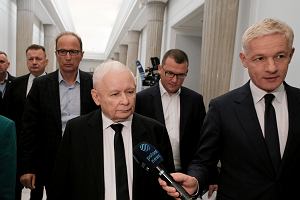 Prezes PiS Jarosaw Kaczyski na korytarzu w Sejmie, 27 wrzenia 2024 r.