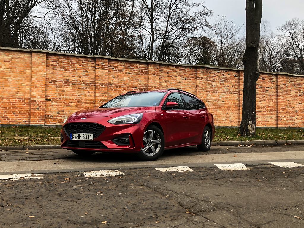 Ford Focus 1.0 EcoBoost Hybrid 155 KM mHEV